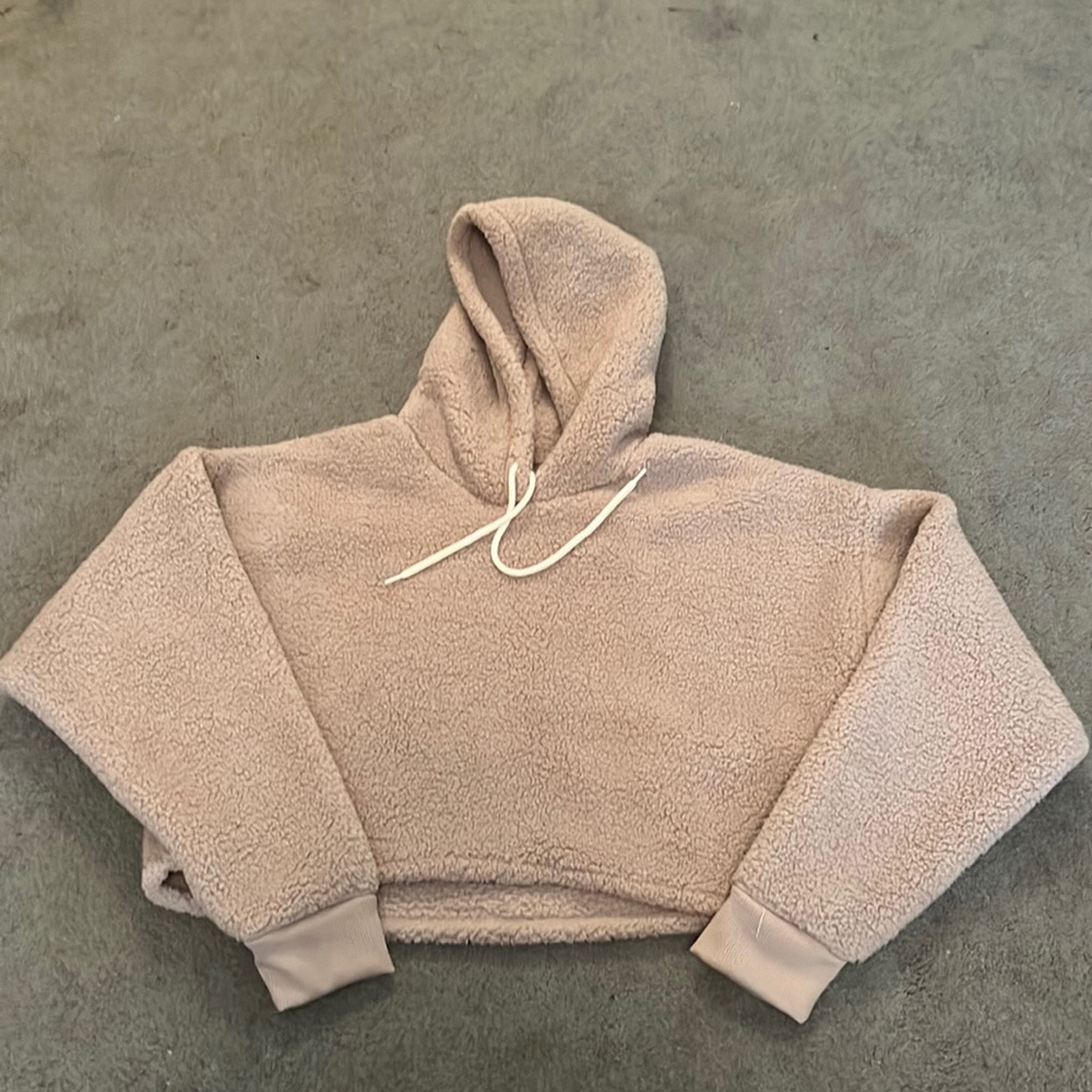 cute fluffy cream colored gilly hicks (Hollister) sweater